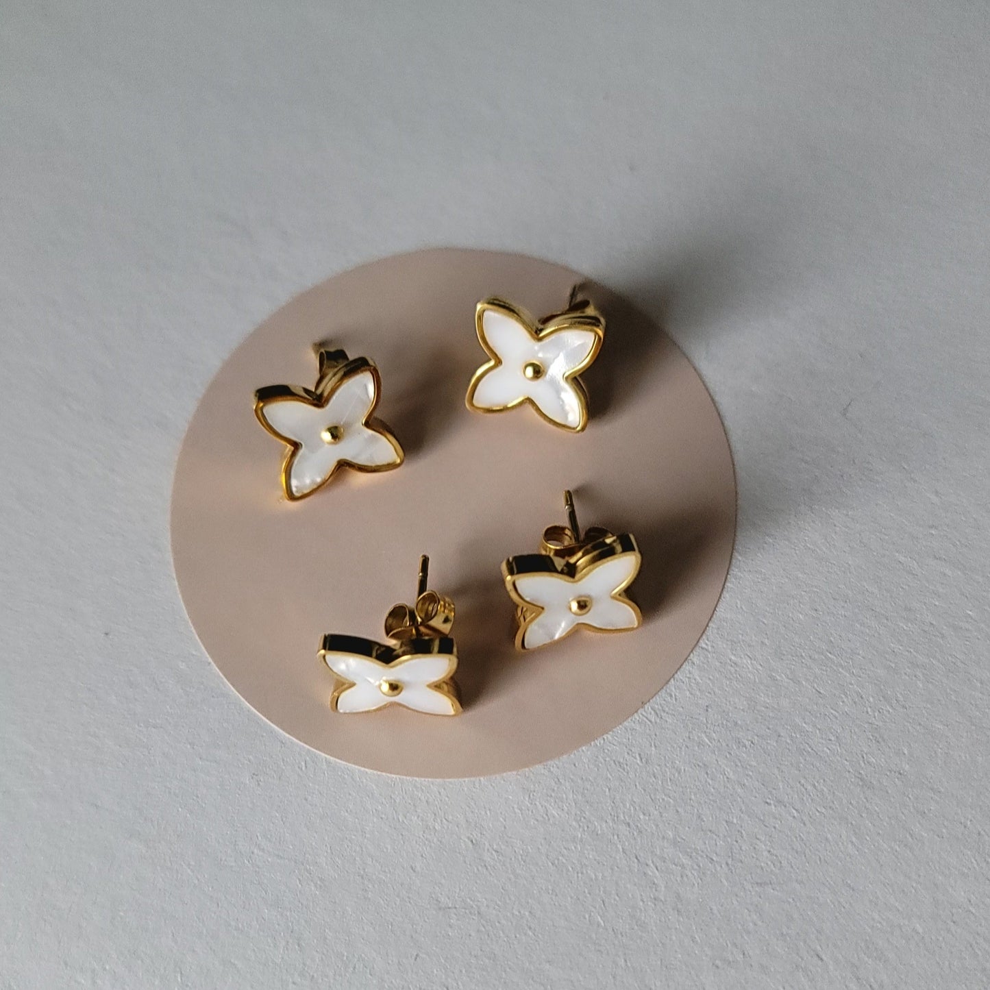 CLOVER EARRINGS