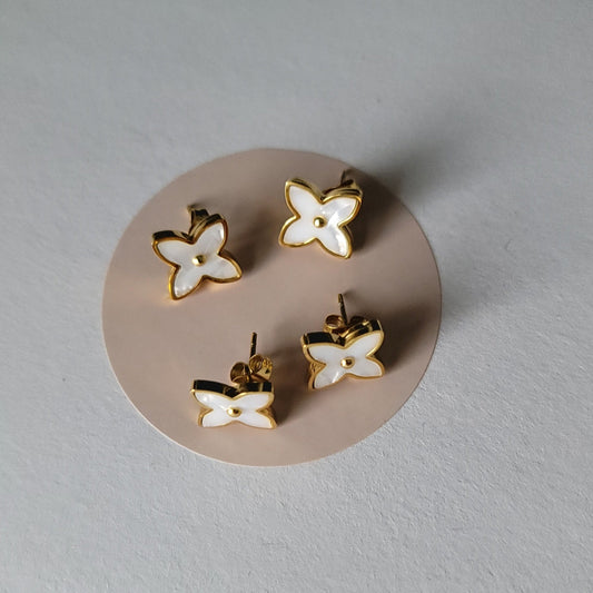 CLOVER EARRINGS