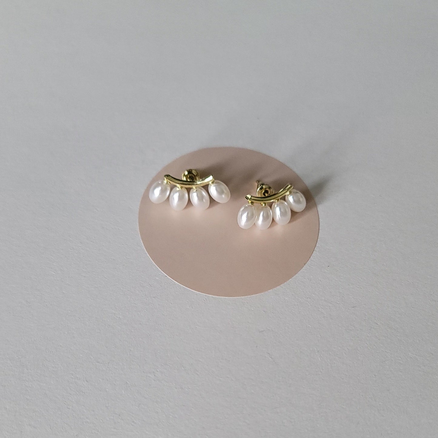 TRIPLE PEARL EARRINGS