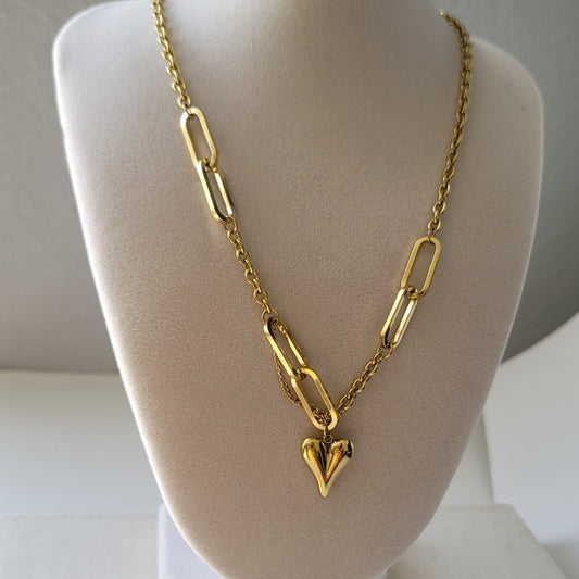 HEART NECKLACE
