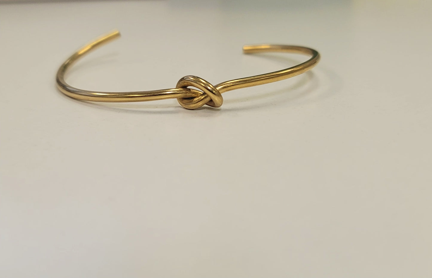GOLDEN KNOT