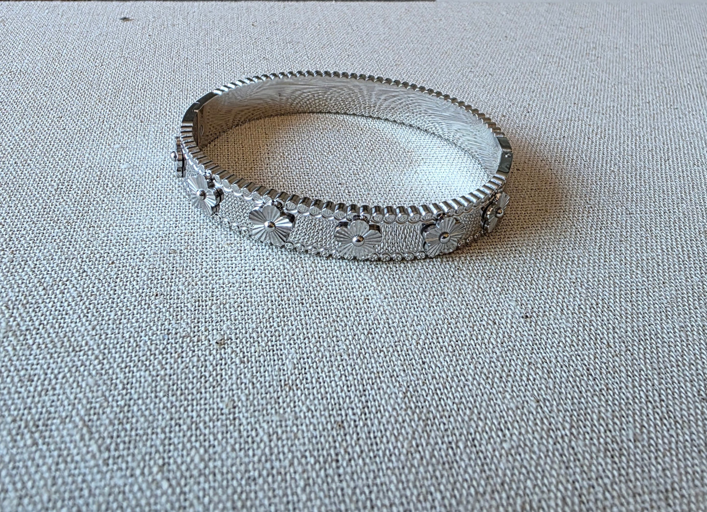 SILVER FLOWER