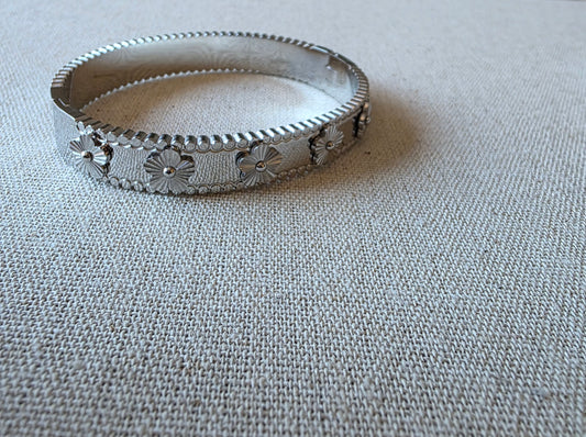 SILVER FLOWER