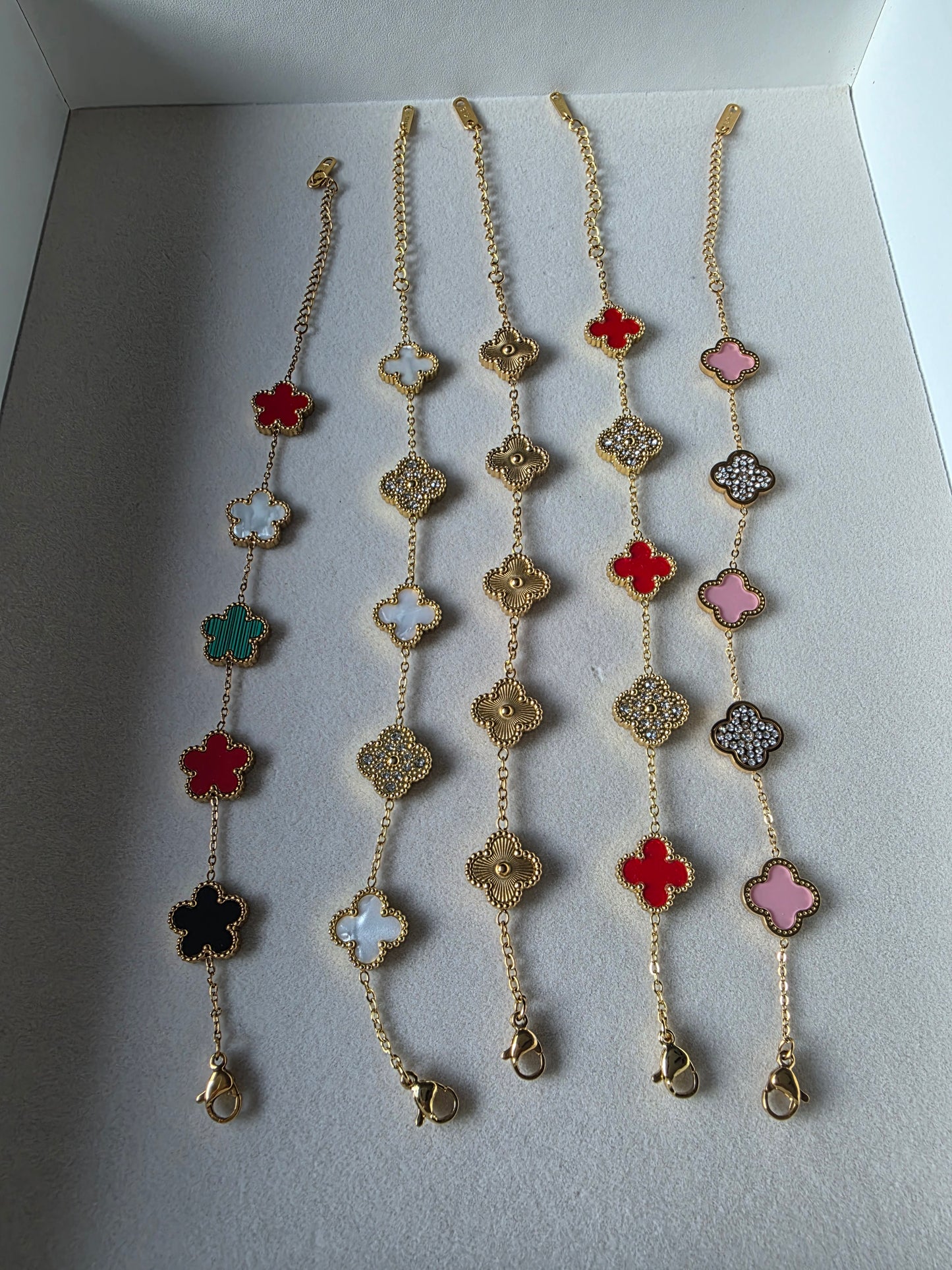 FLOWERS BRACELET